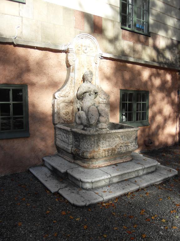 Naesby Slott 4*