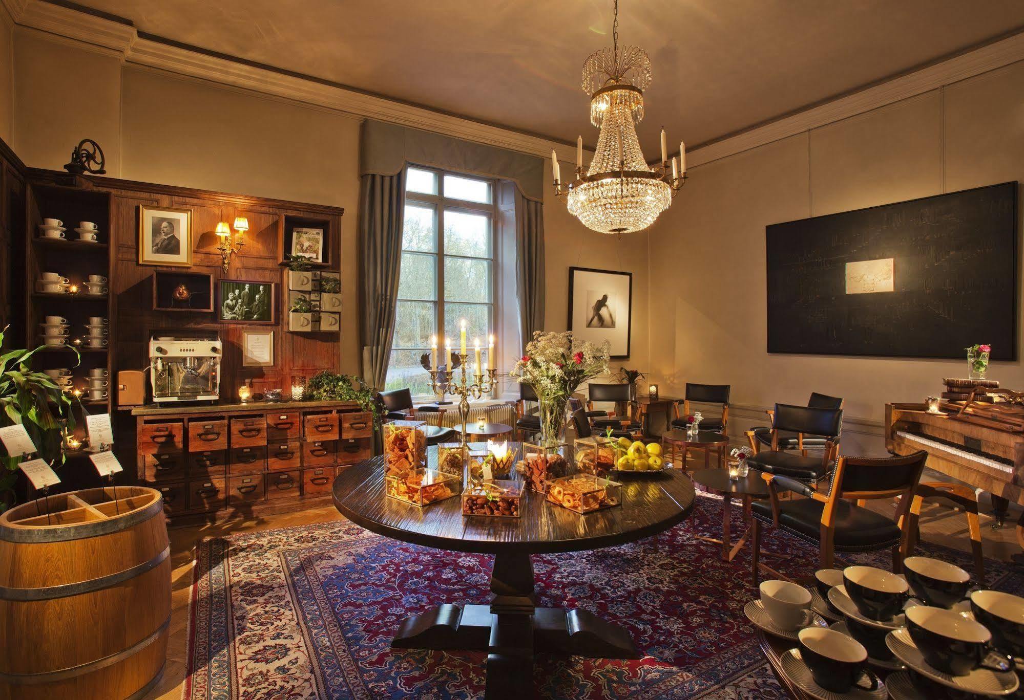 Naesby Slott Taby