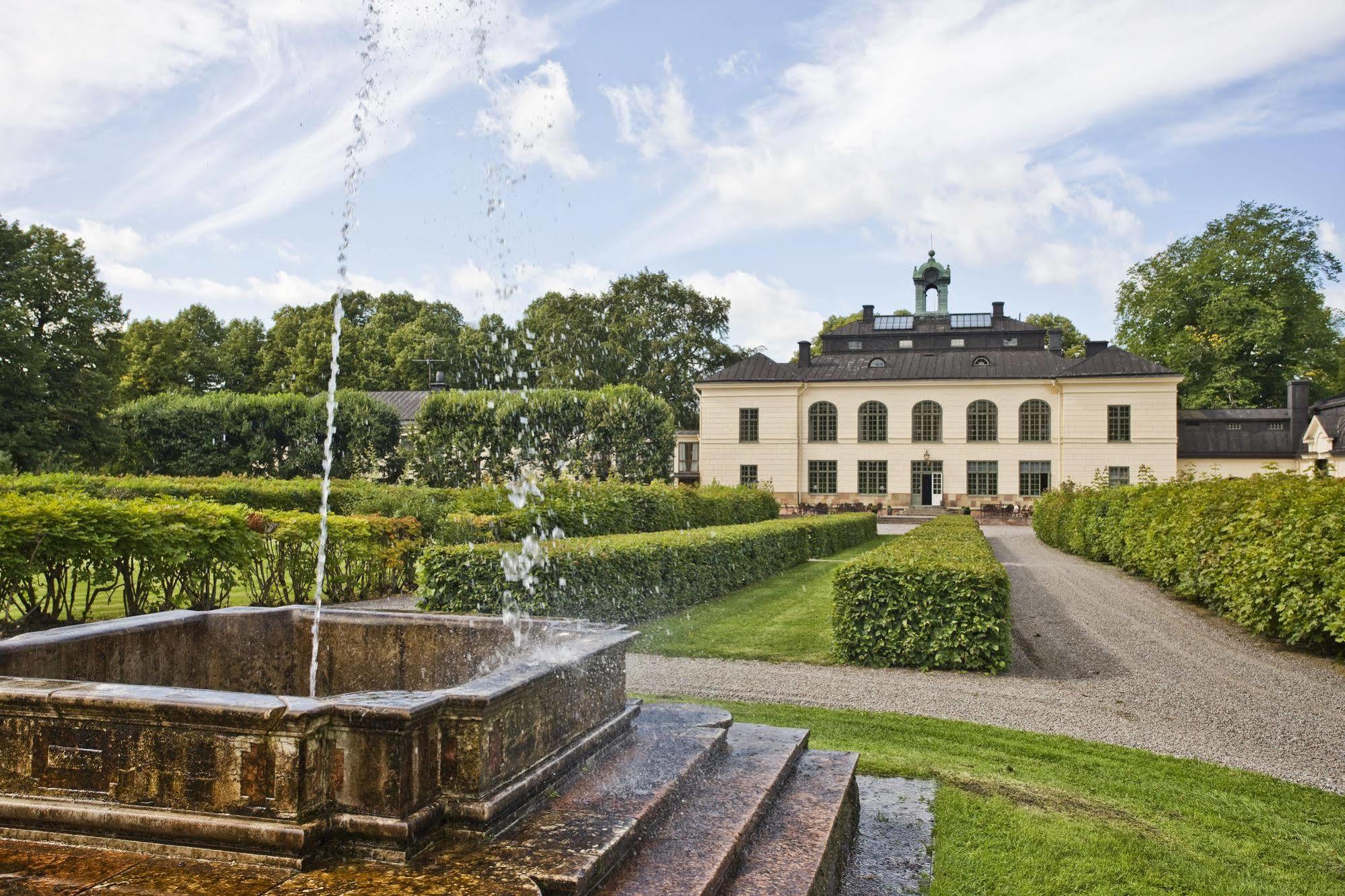 Naesby Slott Hotel Taby